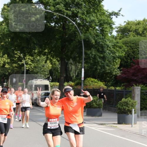 15.06.2025 - REWE Women's Run Jannik Wohlers http://msf.ph/oto/7948786 15.06.2025 09:47:28 Laufen 10086, 10085 meine-sportfotos.de