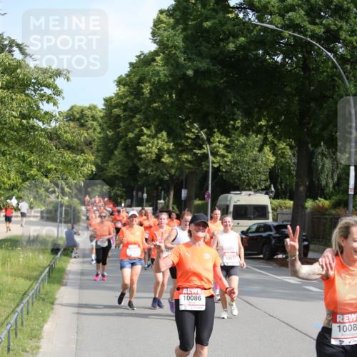 15.06.2025 - REWE Women's Run Jannik Wohlers http://msf.ph/oto/7948790 15.06.2025 09:47:29 Laufen 10086, 10577, 1008 meine-sportfotos.de