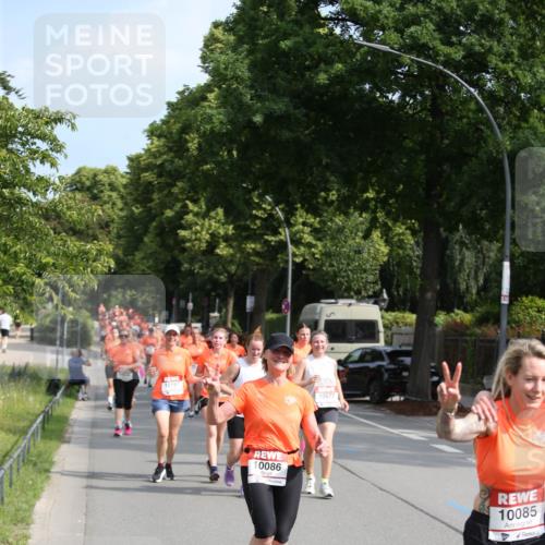 15.06.2025 - REWE Women's Run Jannik Wohlers http://msf.ph/oto/7948793 15.06.2025 09:47:29 Laufen 10187, 10086, 10577, 10085 meine-sportfotos.de