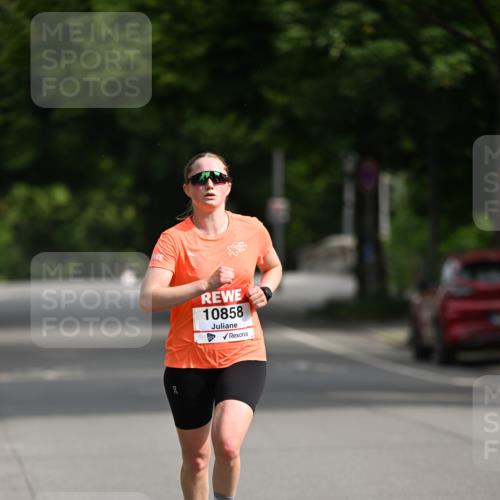 15.06.2025 - REWE Women's Run Dr. Thomas Lammeyer http://msf.ph/oto/7948796 15.06.2025 09:31:56 Laufen 10858 meine-sportfotos.de