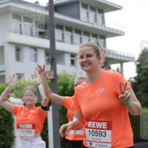15.06.2025 - REWE Women's Run Jannik Wohlers http://msf.ph/oto/7948805 15.06.2025 08:31:15 Laufen 10195, 10593 meine-sportfotos.de