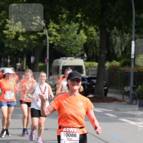 15.06.2025 - REWE Women's Run Jannik Wohlers http://msf.ph/oto/7948809 15.06.2025 09:47:30 Laufen 10086 meine-sportfotos.de