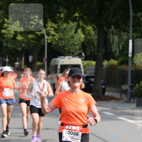 15.06.2025 - REWE Women's Run Jannik Wohlers http://msf.ph/oto/7948812 15.06.2025 09:47:30 Laufen 10, 10086 meine-sportfotos.de