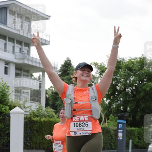 15.06.2025 - REWE Women's Run Jannik Wohlers http://msf.ph/oto/7948828 15.06.2025 08:31:16 Laufen 10790, 10825 meine-sportfotos.de