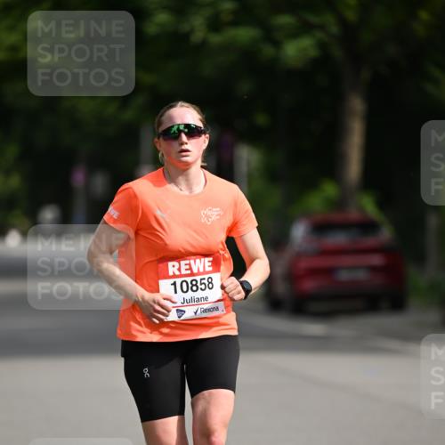 15.06.2025 - REWE Women's Run Dr. Thomas Lammeyer http://msf.ph/oto/7948829 15.06.2025 09:31:57 Laufen 10858 meine-sportfotos.de