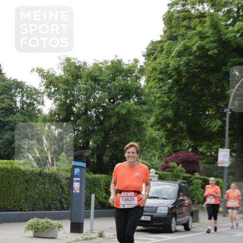 15.06.2025 - REWE Women's Run Jannik Wohlers http://msf.ph/oto/7948835 15.06.2025 08:31:17 Laufen 10625, 1043 meine-sportfotos.de