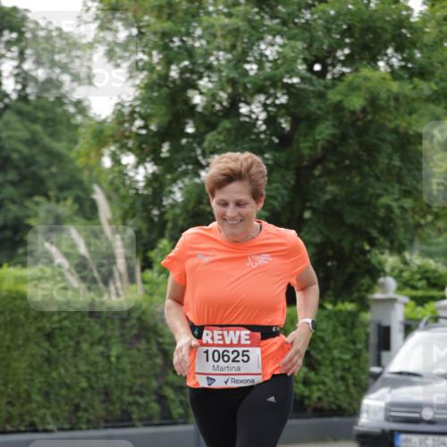 15.06.2025 - REWE Women's Run Jannik Wohlers http://msf.ph/oto/7948847 15.06.2025 08:31:18 Laufen 10625 meine-sportfotos.de