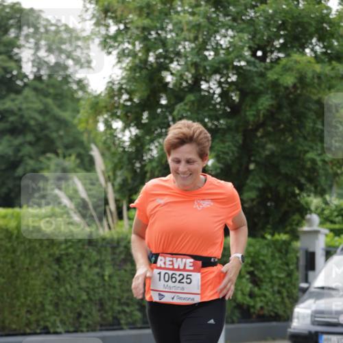 15.06.2025 - REWE Women's Run Jannik Wohlers http://msf.ph/oto/7948852 15.06.2025 08:31:18 Laufen 10625 meine-sportfotos.de