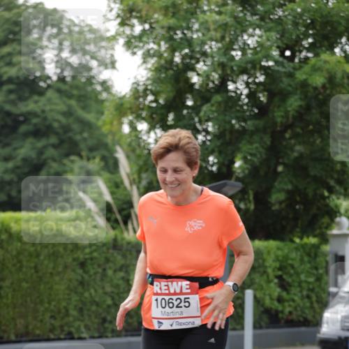 15.06.2025 - REWE Women's Run Jannik Wohlers http://msf.ph/oto/7948859 15.06.2025 08:31:18 Laufen 10625 meine-sportfotos.de