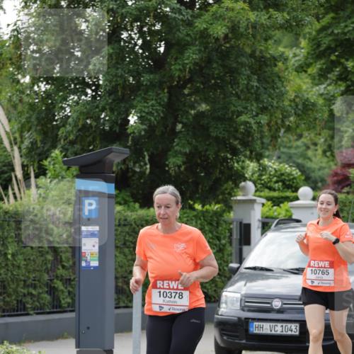 15.06.2025 - REWE Women's Run Jannik Wohlers http://msf.ph/oto/7948892 15.06.2025 08:31:21 Laufen 10378, 1043, 10765 meine-sportfotos.de