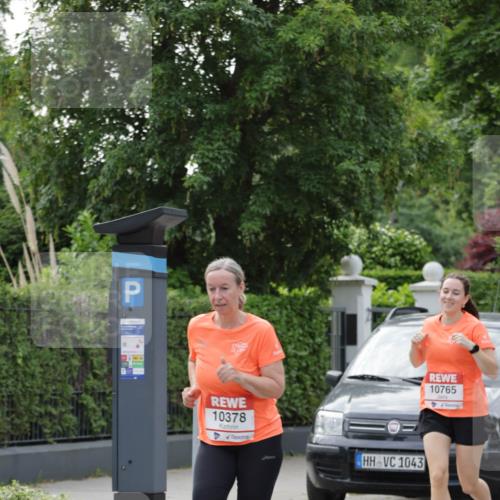 15.06.2025 - REWE Women's Run Jannik Wohlers http://msf.ph/oto/7948896 15.06.2025 08:31:21 Laufen 10378, 1043, 10765 meine-sportfotos.de