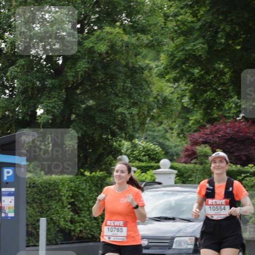 15.06.2025 - REWE Women's Run Jannik Wohlers http://msf.ph/oto/7948901 15.06.2025 08:31:22 Laufen 10765, 1043, 10554 meine-sportfotos.de