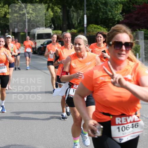 15.06.2025 - REWE Women's Run Jannik Wohlers http://msf.ph/oto/7948923 15.06.2025 09:47:38 Laufen 10653, 101, 1, 10646 meine-sportfotos.de