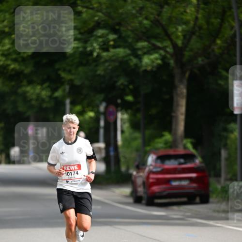 15.06.2025 - REWE Women's Run Dr. Thomas Lammeyer http://msf.ph/oto/7948931 15.06.2025 09:33:04 Laufen 10174 meine-sportfotos.de