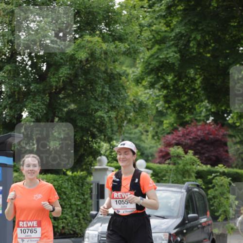 15.06.2025 - REWE Women's Run Jannik Wohlers http://msf.ph/oto/7948938 15.06.2025 08:31:23 Laufen 10765, 1055, 10 meine-sportfotos.de