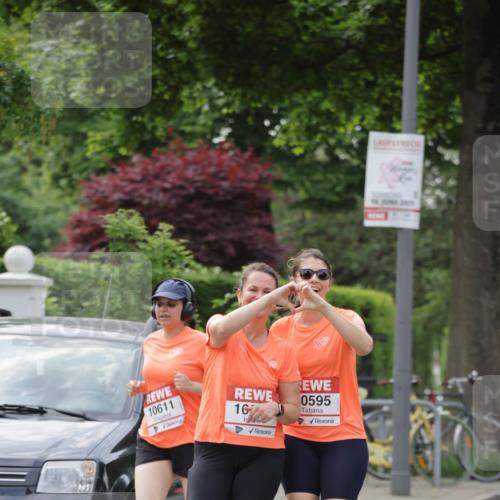 15.06.2025 - REWE Women's Run Jannik Wohlers http://msf.ph/oto/7948976 15.06.2025 08:31:25 Laufen 10611, 16, 0595 meine-sportfotos.de