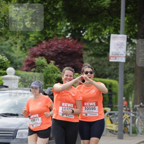 15.06.2025 - REWE Women's Run Jannik Wohlers http://msf.ph/oto/7948989 15.06.2025 08:31:25 Laufen 43, 1020, 10595, 10611, 2005 meine-sportfotos.de