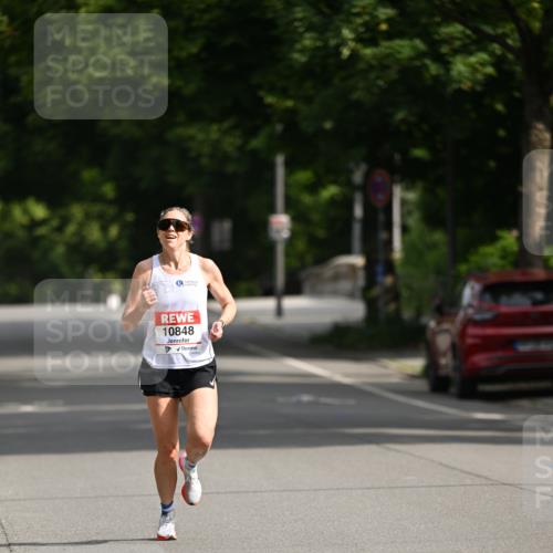 15.06.2025 - REWE Women's Run Dr. Thomas Lammeyer http://msf.ph/oto/7949001 15.06.2025 09:33:49 Laufen 10848 meine-sportfotos.de