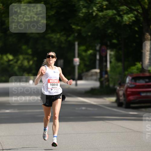 15.06.2025 - REWE Women's Run Dr. Thomas Lammeyer http://msf.ph/oto/7949005 15.06.2025 09:33:49 Laufen 10848 meine-sportfotos.de