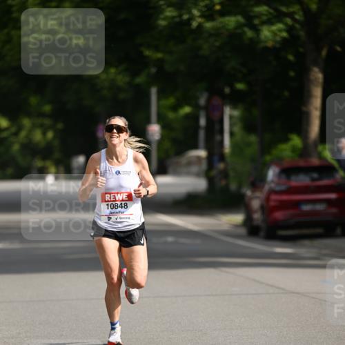 15.06.2025 - REWE Women's Run Dr. Thomas Lammeyer http://msf.ph/oto/7949014 15.06.2025 09:33:49 Laufen 10848 meine-sportfotos.de