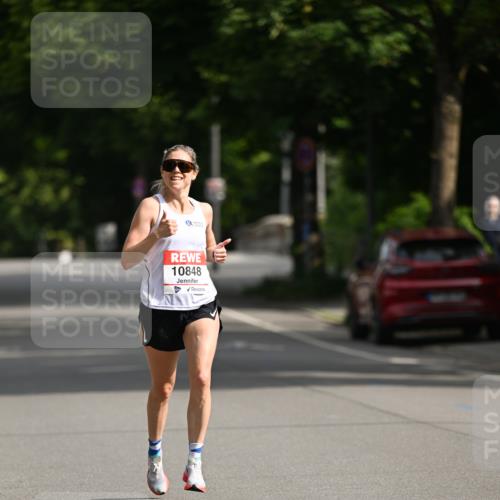 15.06.2025 - REWE Women's Run Dr. Thomas Lammeyer http://msf.ph/oto/7949017 15.06.2025 09:33:50 Laufen 10848 meine-sportfotos.de
