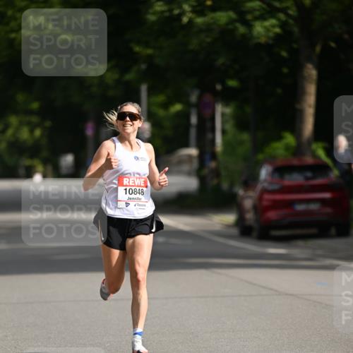 15.06.2025 - REWE Women's Run Dr. Thomas Lammeyer http://msf.ph/oto/7949019 15.06.2025 09:33:50 Laufen 10848 meine-sportfotos.de