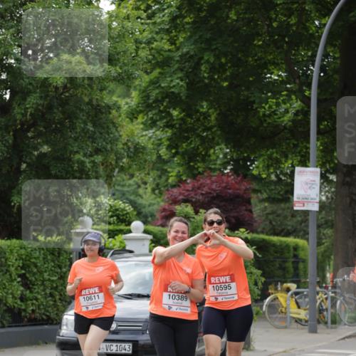 15.06.2025 - REWE Women's Run Jannik Wohlers http://msf.ph/oto/7949037 15.06.2025 08:31:26 Laufen 10611, 10389, 4, 1043, 10595, 15, 2025 meine-sportfotos.de