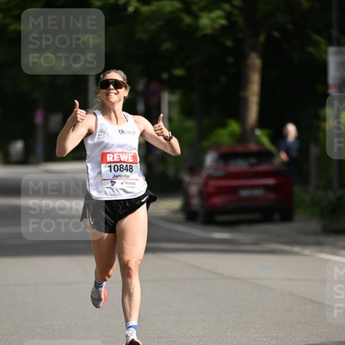 15.06.2025 - REWE Women's Run Dr. Thomas Lammeyer http://msf.ph/oto/7949038 15.06.2025 09:33:50 Laufen 10848 meine-sportfotos.de