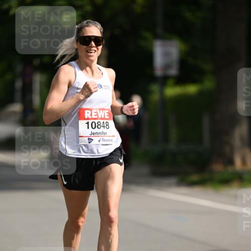 15.06.2025 - REWE Women's Run Dr. Thomas Lammeyer http://msf.ph/oto/7949076 15.06.2025 09:33:52 Laufen 10848 meine-sportfotos.de