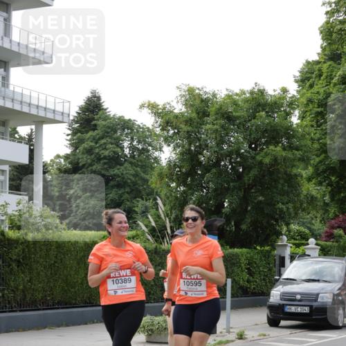 15.06.2025 - REWE Women's Run Jannik Wohlers http://msf.ph/oto/7949082 15.06.2025 08:31:29 Laufen 10389, 10595, 1043 meine-sportfotos.de
