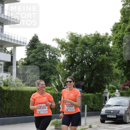 15.06.2025 - REWE Women's Run Jannik Wohlers http://msf.ph/oto/7949084 15.06.2025 08:31:29 Laufen 0389, 10595, 1043 meine-sportfotos.de