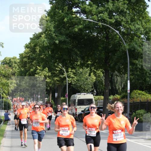 15.06.2025 - REWE Women's Run Jannik Wohlers http://msf.ph/oto/7949127 15.06.2025 09:47:47 Laufen 10857, 10845, 10708, 10514, 10651 meine-sportfotos.de