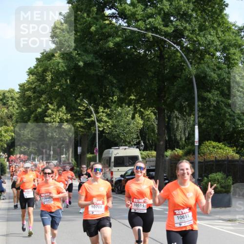 15.06.2025 - REWE Women's Run Jannik Wohlers http://msf.ph/oto/7949130 15.06.2025 09:47:47 Laufen 10857, 10845, 10708, 10514, 10651 meine-sportfotos.de