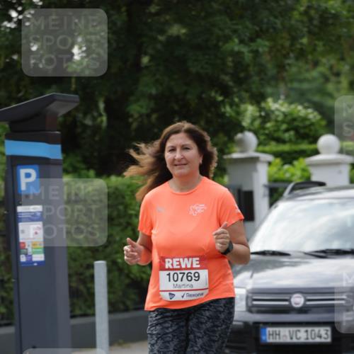 15.06.2025 - REWE Women's Run Jannik Wohlers http://msf.ph/oto/7949134 15.06.2025 08:31:32 Laufen 10769, 1043 meine-sportfotos.de