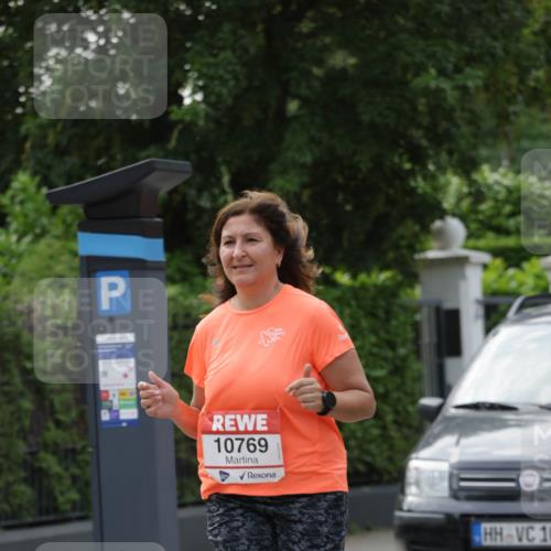 15.06.2025 - REWE Women's Run Jannik Wohlers http://msf.ph/oto/7949149 15.06.2025 08:31:32 Laufen 10769, 1 meine-sportfotos.de