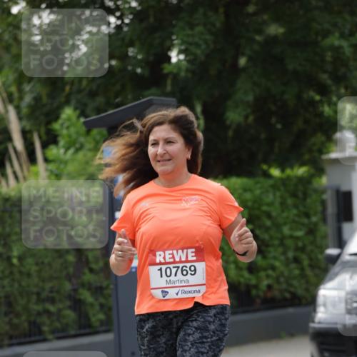 15.06.2025 - REWE Women's Run Jannik Wohlers http://msf.ph/oto/7949158 15.06.2025 08:31:33 Laufen 10769 meine-sportfotos.de