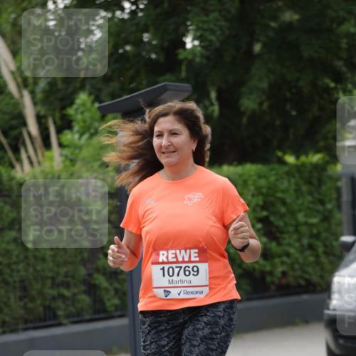 15.06.2025 - REWE Women's Run Jannik Wohlers http://msf.ph/oto/7949161 15.06.2025 08:31:33 Laufen 10769 meine-sportfotos.de