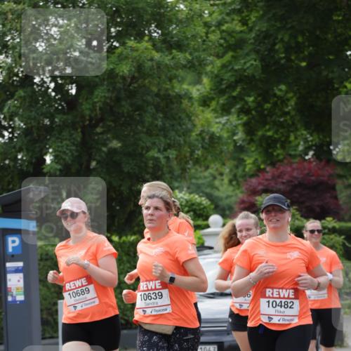 15.06.2025 - REWE Women's Run Jannik Wohlers http://msf.ph/oto/7949181 15.06.2025 08:31:36 Laufen 10689, 10639, 1043, 10482 meine-sportfotos.de
