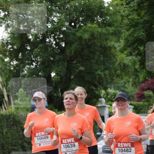 15.06.2025 - REWE Women's Run Jannik Wohlers http://msf.ph/oto/7949205 15.06.2025 08:31:36 Laufen 10689, 10639, 10482 meine-sportfotos.de