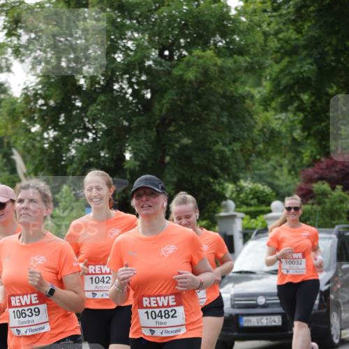 15.06.2025 - REWE Women's Run Jannik Wohlers http://msf.ph/oto/7949211 15.06.2025 08:31:37 Laufen 10639, 1042, 10482, 1043, 10032 meine-sportfotos.de