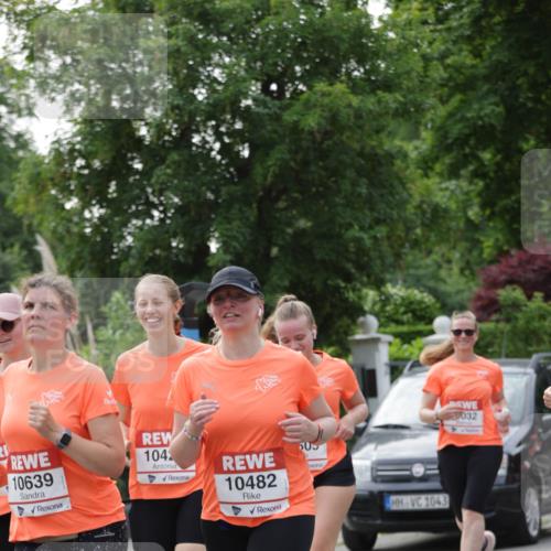 15.06.2025 - REWE Women's Run Jannik Wohlers http://msf.ph/oto/7949214 15.06.2025 08:31:37 Laufen 10639, 1042, 10482, 505, 1043, 032 meine-sportfotos.de