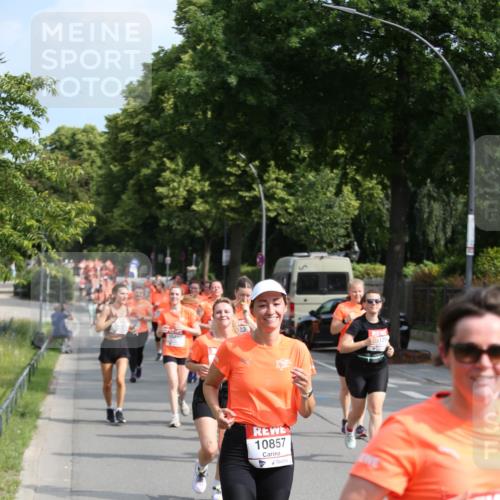 15.06.2025 - REWE Women's Run Jannik Wohlers http://msf.ph/oto/7949222 15.06.2025 09:47:51 Laufen 10857 meine-sportfotos.de