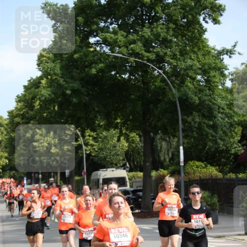 15.06.2025 - REWE Women's Run Jannik Wohlers http://msf.ph/oto/7949225 15.06.2025 09:47:53 Laufen 10155, 10346, 101 meine-sportfotos.de