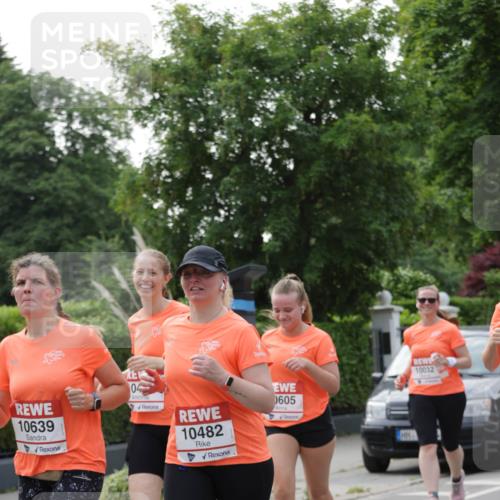 15.06.2025 - REWE Women's Run Jannik Wohlers http://msf.ph/oto/7949235 15.06.2025 08:31:37 Laufen 10639, 04, 10482, 0605, 10032 meine-sportfotos.de