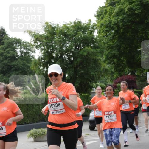 15.06.2025 - REWE Women's Run Jannik Wohlers http://msf.ph/oto/7949281 15.06.2025 08:31:39 Laufen 05 meine-sportfotos.de