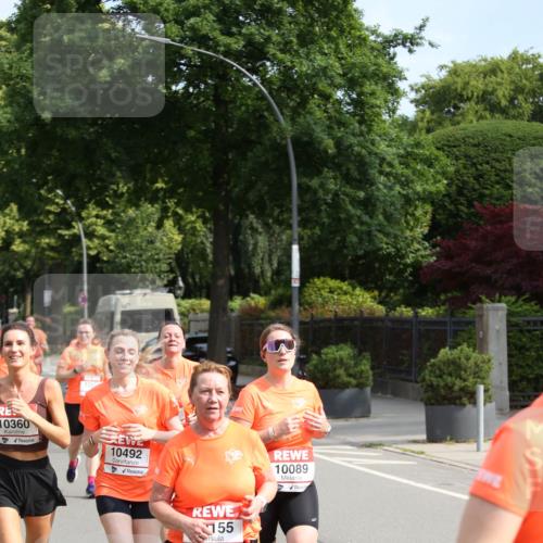 15.06.2025 - REWE Women's Run Jannik Wohlers http://msf.ph/oto/7949297 15.06.2025 09:47:56 Laufen 1055, 10360, 10492, 155, 10089 meine-sportfotos.de