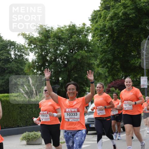 15.06.2025 - REWE Women's Run Jannik Wohlers http://msf.ph/oto/7949307 15.06.2025 08:31:40 Laufen 10032, 10333, 10880, 10192, 10710 meine-sportfotos.de
