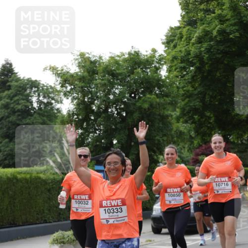 15.06.2025 - REWE Women's Run Jannik Wohlers http://msf.ph/oto/7949321 15.06.2025 08:31:40 Laufen 10032, 10333, 10850, 10109, 10716 meine-sportfotos.de