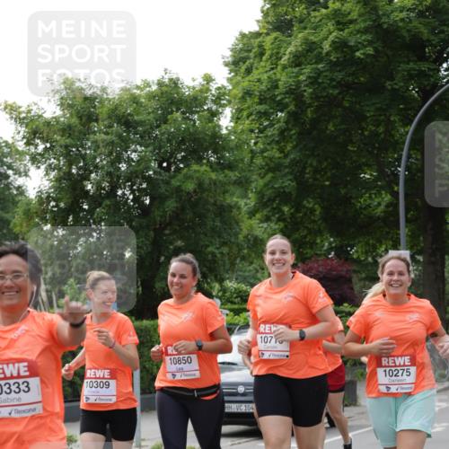 15.06.2025 - REWE Women's Run Jannik Wohlers http://msf.ph/oto/7949330 15.06.2025 08:31:40 Laufen 0333, 10850, 10309, 104, 1071, 10275 meine-sportfotos.de