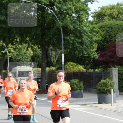 15.06.2025 - REWE Women's Run Jannik Wohlers http://msf.ph/oto/7949345 15.06.2025 09:47:58 Laufen 10774, 10552, 10553, 32 meine-sportfotos.de